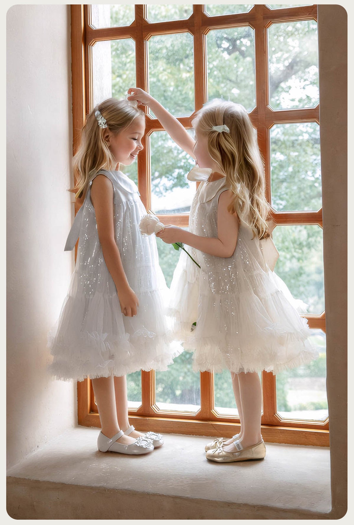 Girls' Sleeveless 3D Floral Appliqué Formal Dress – Shimmering Silver